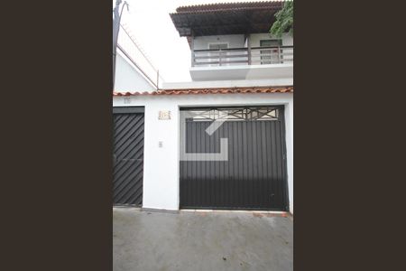 Casa à venda com 171m², 3 quartos e 4 vagasFachada