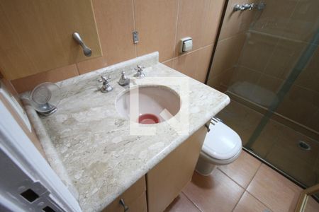 Casa à venda com 171m², 3 quartos e 4 vagasBanheiro