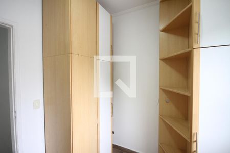 Casa à venda com 171m², 3 quartos e 4 vagasQuarto 2
