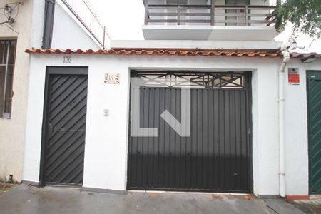 Casa à venda com 171m², 3 quartos e 4 vagasFachada