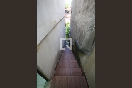 Apartamento para alugar com 67m², 2 quartos e 1 vagaEscada de Acesso