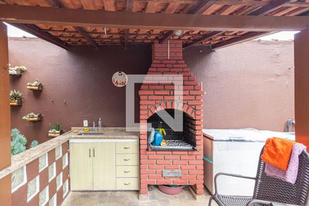 Casa à venda com 192m², 3 quartos e 1 vaga Casa à venda com 192m², 3 quartos e 1 vagaChurrasqueira