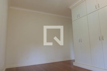 Casa de condomínio à venda com 410m², 4 quartos e 3 vagasSuíte 3