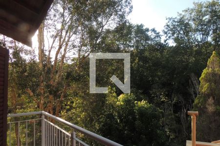 Casa de condomínio à venda com 410m², 4 quartos e 3 vagasVista