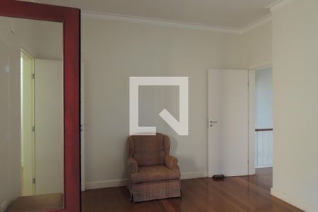 Casa de condomínio à venda com 410m², 4 quartos e 3 vagasSuíte 4