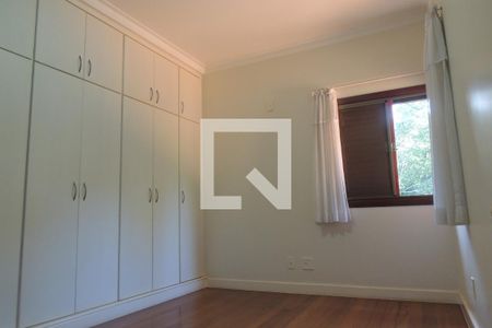 Casa de condomínio à venda com 410m², 4 quartos e 3 vagasSuíte 3