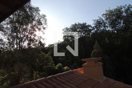 Casa de condomínio à venda com 410m², 4 quartos e 3 vagasVista