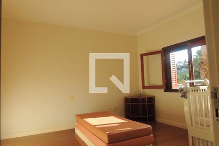 Casa de condomínio à venda com 410m², 4 quartos e 3 vagasSuíte 1