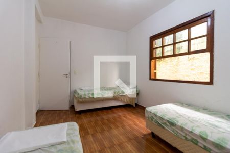 Casa para alugar com 72m², 2 quartos e 1 vagaQuarto 1