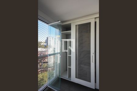Apartamento para alugar com 67m², 2 quartos e 1 vagaÁrea de Serviço