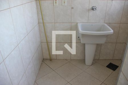 Casa para alugar com 57m², 1 quarto e 1 vagaÁrea de Serviço