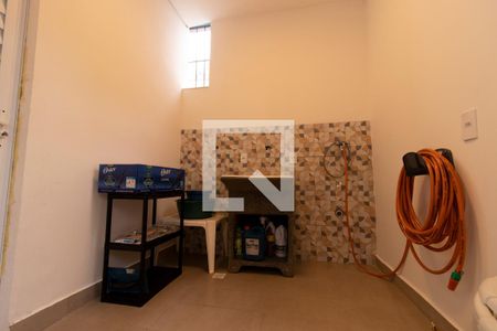 Studio para alugar com 20m², 1 quarto e sem vaga Studio para alugar com 20m², 1 quarto e sem vagaLavanderia