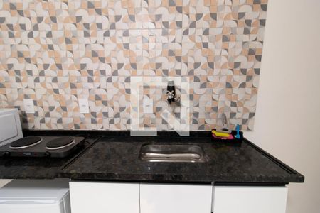 Quarto / Cozinha - Torneira de kitnet/studio para alugar com 1 quarto, 18m² em Jardim Regina, São Paulo