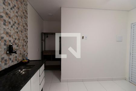 Quarto / Cozinha de kitnet/studio para alugar com 1 quarto, 18m² em Jardim Regina, São Paulo