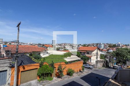 Vista da sala  de apartamento para alugar com 1 quarto, 70m² em Ipiranga, Belo Horizonte