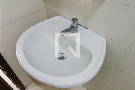 Banheiro Pia de apartamento para alugar com 1 quarto, 55m² em Alto da Lapa, São Paulo
