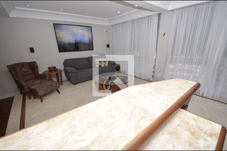 Sala de apartamento à venda com 3 quartos, 131m² em Laranjeiras, Rio de Janeiro