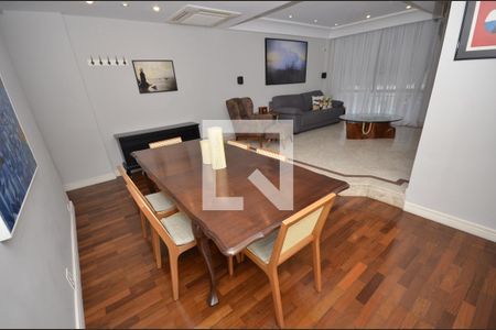 Sala de apartamento à venda com 3 quartos, 131m² em Laranjeiras, Rio de Janeiro