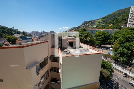 Apartamento à venda com 100m², 2 quartos e 2 vagasSuíte master