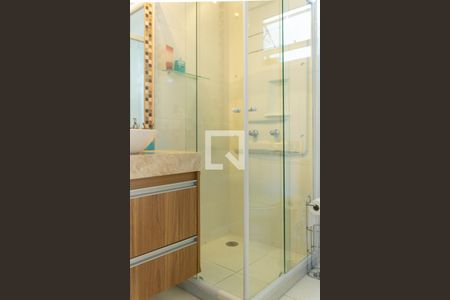 Apartamento à venda com 74m², 2 quartos e 2 vagasBanheiro