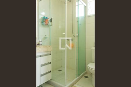 Apartamento à venda com 74m², 2 quartos e 2 vagasBanheiro Suíte