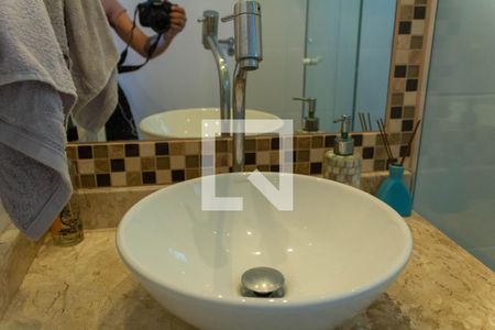 Apartamento à venda com 74m², 2 quartos e 2 vagasBanheiro