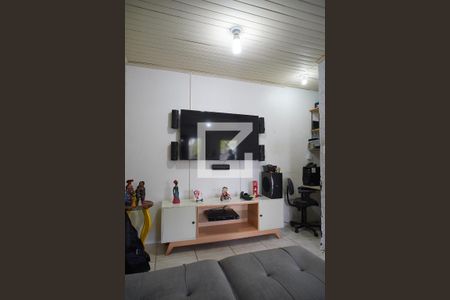 Sala de casa à venda com 2 quartos, 150m² em Sarandi, Porto Alegre