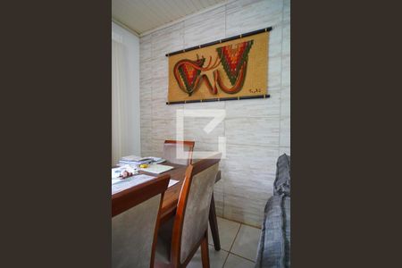 Sala de casa à venda com 2 quartos, 150m² em Sarandi, Porto Alegre