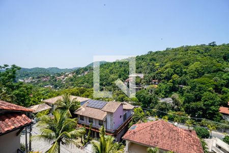 Casa de condomínio à venda com 220m², 4 quartos e 2 vagas Casa de condomínio à venda com 220m², 4 quartos e 2 vagasVaranda do Quarto 3