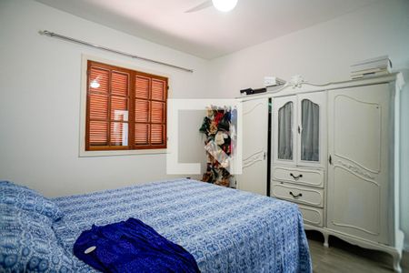 Casa de condomínio à venda com 220m², 4 quartos e 2 vagas Casa de condomínio à venda com 220m², 4 quartos e 2 vagasQuarto 1