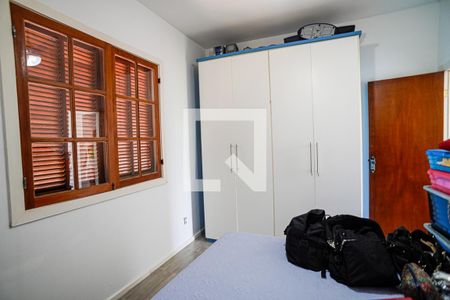Casa de condomínio à venda com 220m², 4 quartos e 2 vagas Casa de condomínio à venda com 220m², 4 quartos e 2 vagasQuarto 2