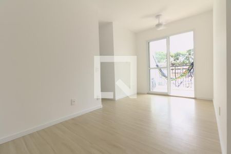 Sala de apartamento para alugar com 2 quartos, 57m² em Vila Ipojuca, São Paulo