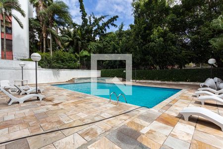 Apartamento à venda com 130m², 3 quartos e 2 vagasPiscina