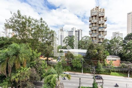 Apartamento à venda com 130m², 3 quartos e 2 vagasVista da Suíte 2