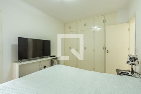 Apartamento à venda com 130m², 3 quartos e 2 vagasSuíte 1