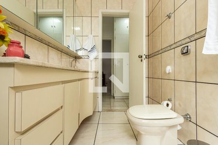 Apartamento à venda com 130m², 3 quartos e 2 vagasBanheiro da Suíte 2