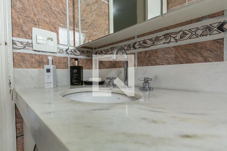 Apartamento à venda com 130m², 3 quartos e 2 vagasBanheiro da Suíte 1