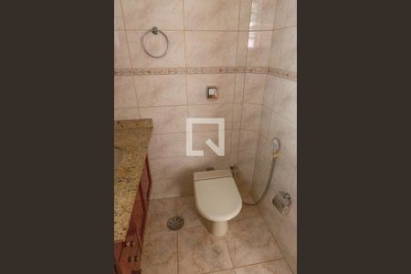 Apartamento para alugar com 80m², 2 quartos e 1 vaga Apartamento para alugar com 80m², 2 quartos e 1 vagaBanheiro