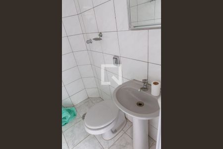 Apartamento para alugar com 80m², 2 quartos e 1 vaga Apartamento para alugar com 80m², 2 quartos e 1 vagaBanheiro de Serviço