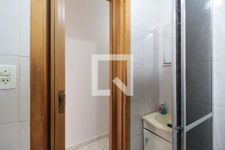 Casa à venda com 55m², 2 quartos e sem vaga Casa à venda com 55m², 2 quartos e sem vagaBanheiro