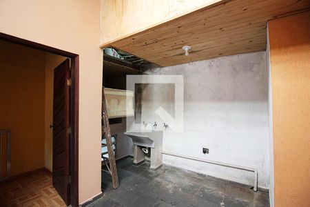 Casa à venda com 193m², 4 quartos e 1 vagaLavanderia