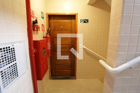 Apartamento para alugar com 110m², 2 quartos e sem vagaHall de Social