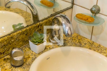 Apartamento à venda com 58m², 2 quartos e 1 vagaBanheiro - Torneira