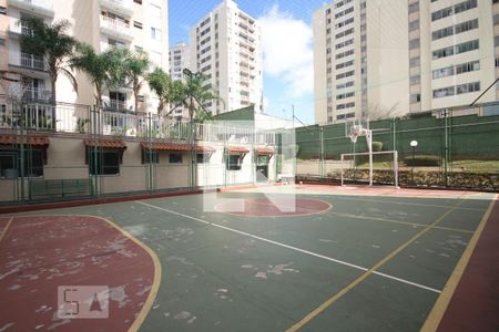 Apartamento à venda com 98m², 2 quartos e 2 vagas Apartamento à venda com 98m², 2 quartos e 2 vagasQuadra