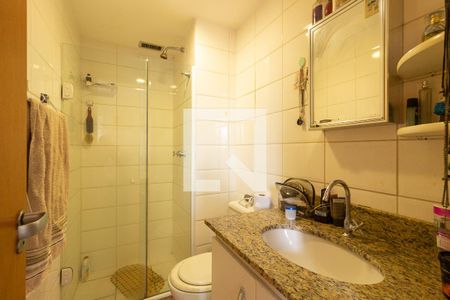Apartamento à venda com 59m², 2 quartos e 1 vaga Apartamento à venda com 59m², 2 quartos e 1 vagaBanheiro da Suíte