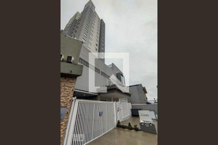 Apartamento para alugar com 49m², 2 quartos e 1 vaga Apartamento para alugar com 49m², 2 quartos e 1 vagaFachada
