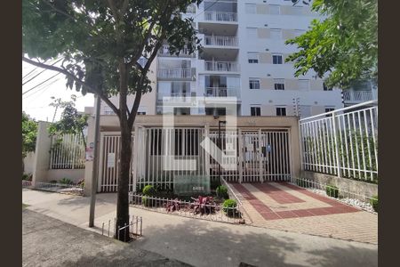 Apartamento para alugar com 64m², 3 quartos e 1 vaga Apartamento para alugar com 64m², 3 quartos e 1 vagaFachada
