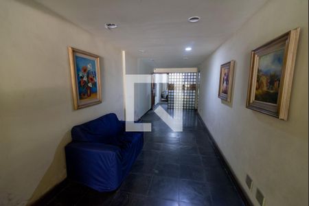 Apartamento à venda com 70m², 2 quartos e 1 vagaHall