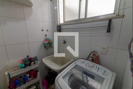 Apartamento à venda com 70m², 2 quartos e 1 vagaÁrea de Serviço