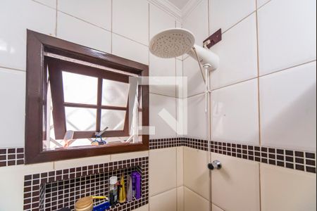 Casa à venda com 231m², 3 quartos e 2 vagasChuveiro 